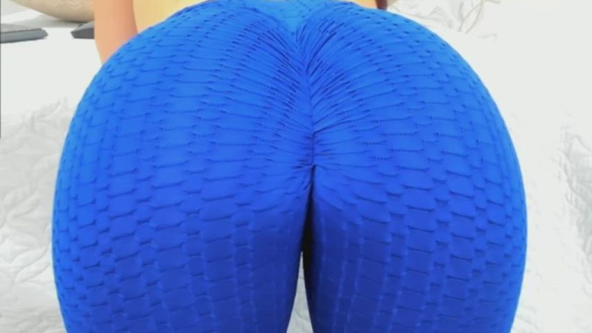 nice big booty color ? : video clip