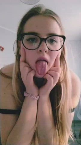 do you like girls with glasses? : video clip