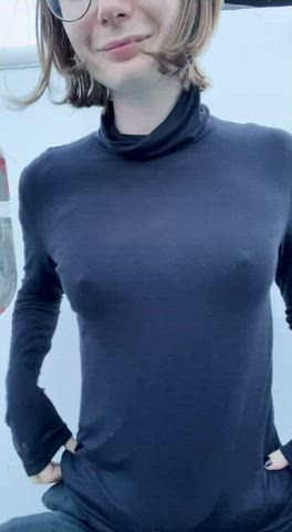 First time flashing outside [GIF] : video clip