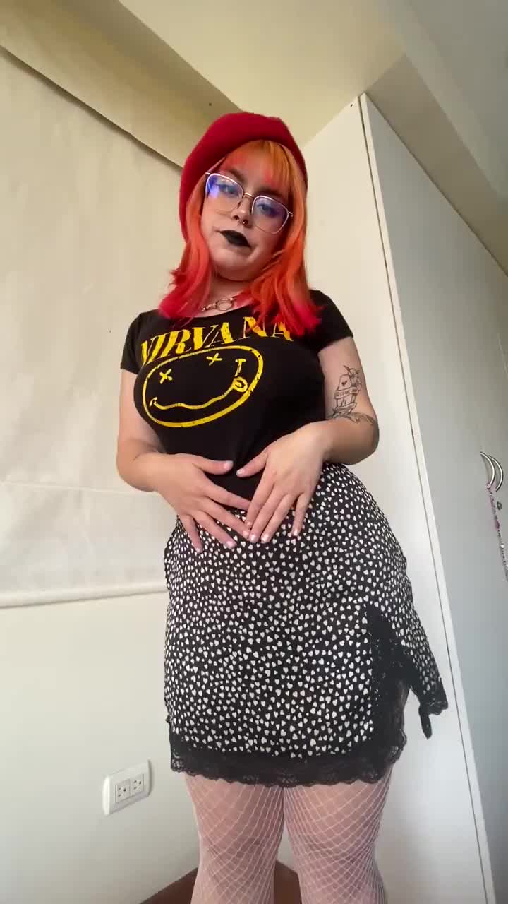 Can i bounce them in your face while you fuck me? : video clip