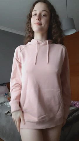 [GIF] Imagine I rent out your apartment. This is my daily outfit. you moving in? [OC] : video clip