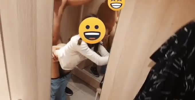 Changing room sex with tight teen : video clip