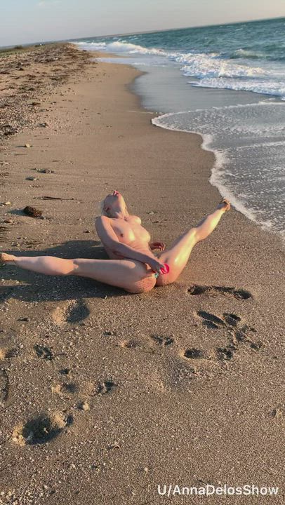 I was super horny on the beach today and dreamed about good fuck😋 : video clip