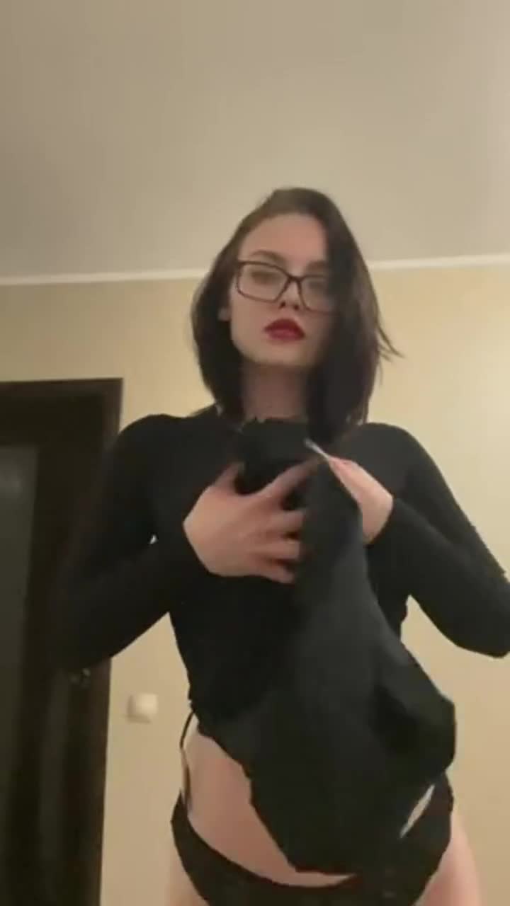 my outfit for a walk in the park with you : video clip