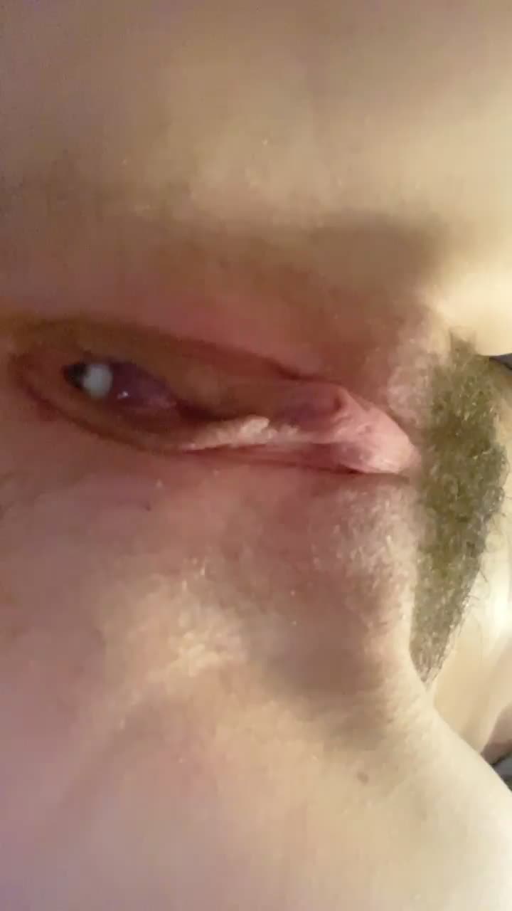 I love it when I’m dripping with cum 💦 : video clip