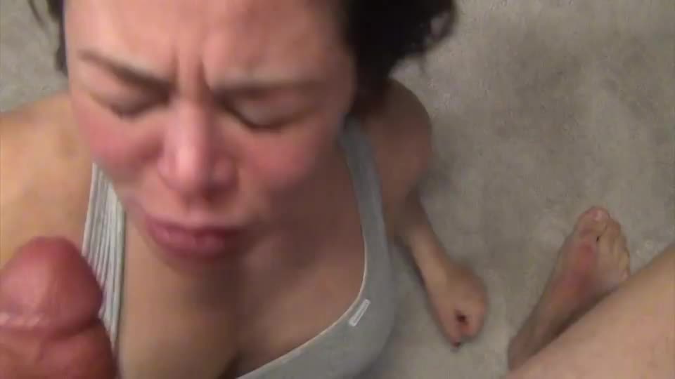 Laying ropes of cum : video clip