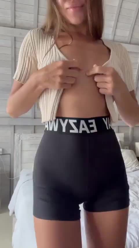 Would you fuck my tiny body, daddy? : video clip