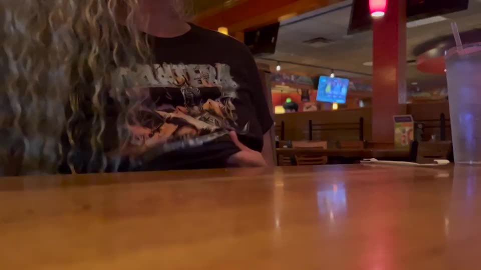 Wondering if I could fuck and cum on the table before the cops arrived… lol : video clip