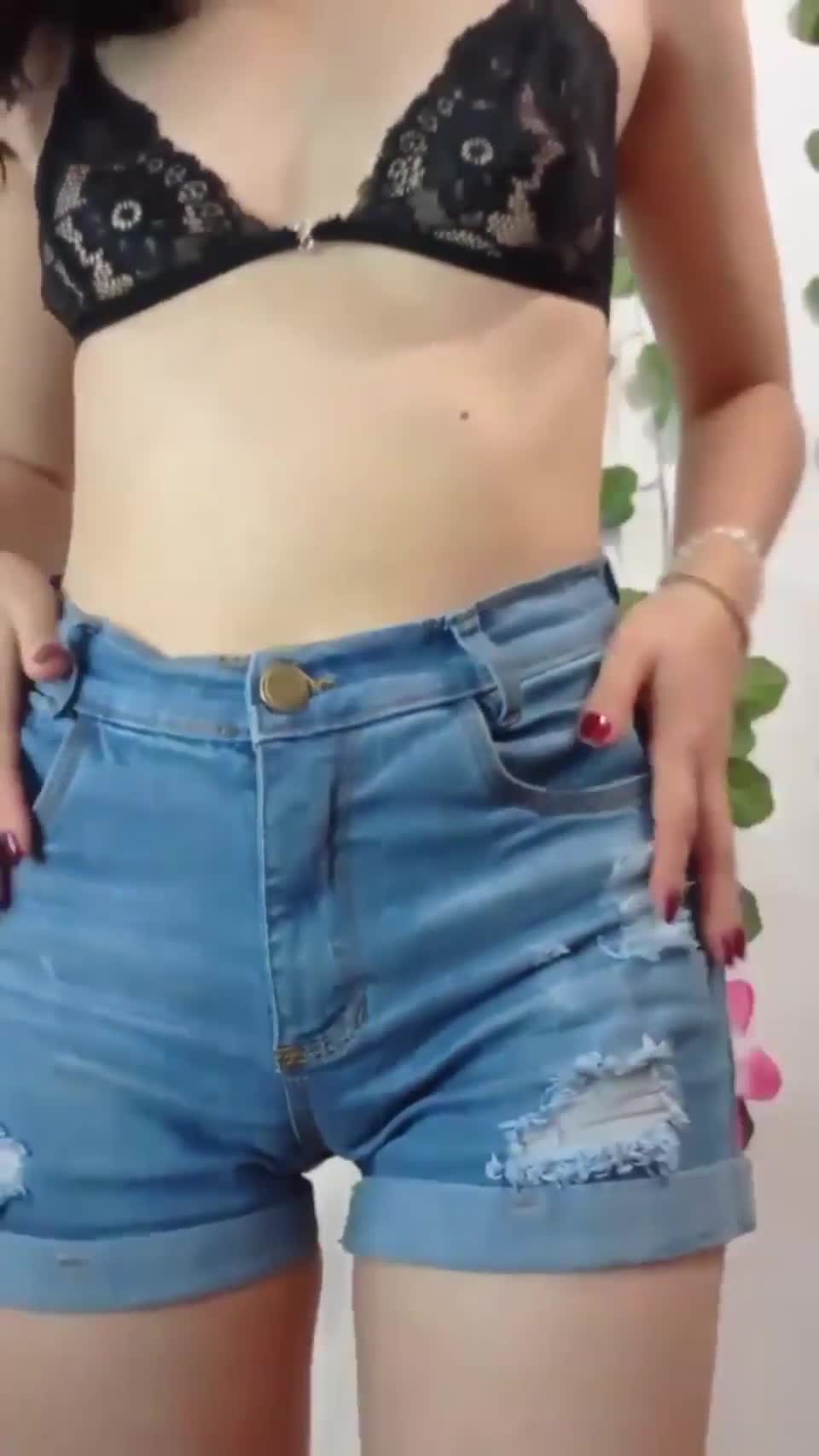 How do you like the view? (f) : video clip