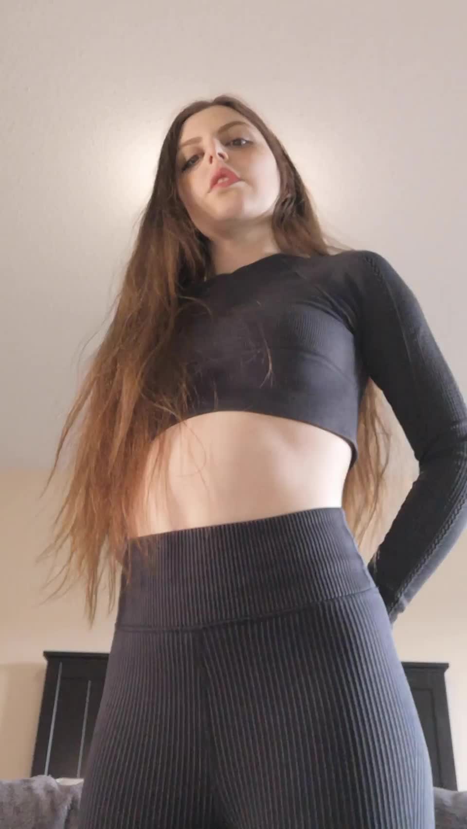 your view before i sit on your face : video clip