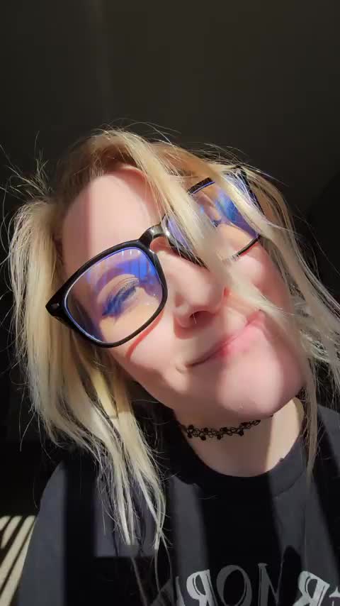 My outfit is boring, but I got some fun surprises! 💜 : video clip