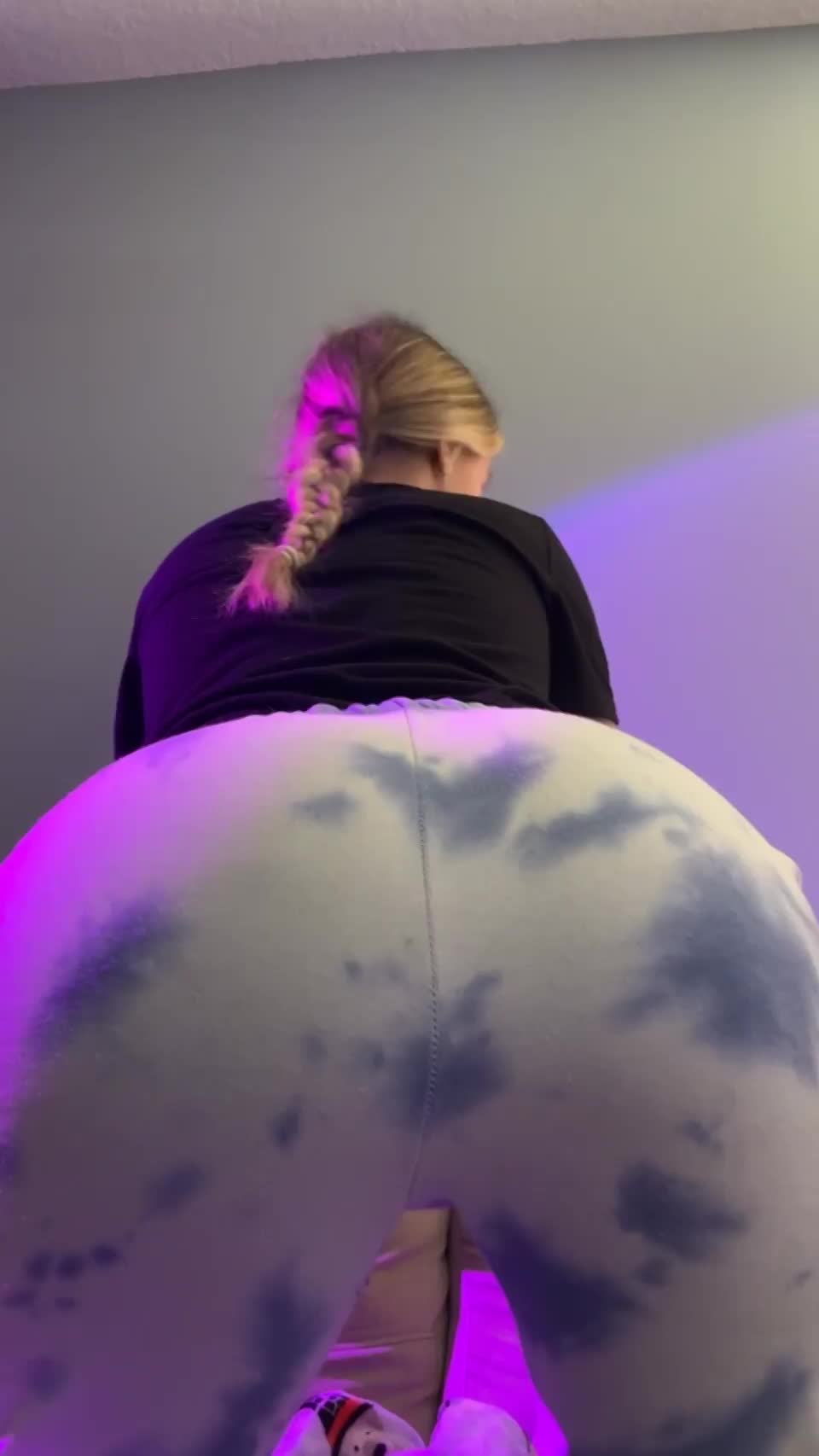 Does anyone wanna do anal and build legos? : video clip