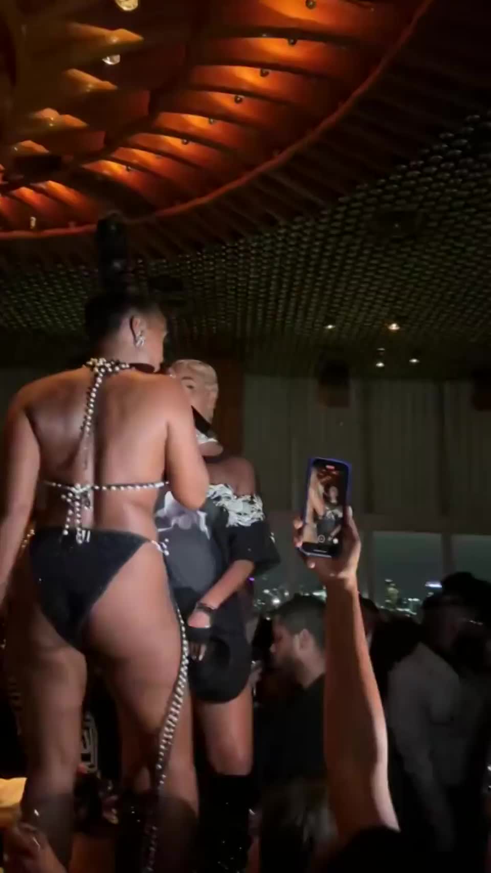 Janelle Monae at Met Gala after party : video clip