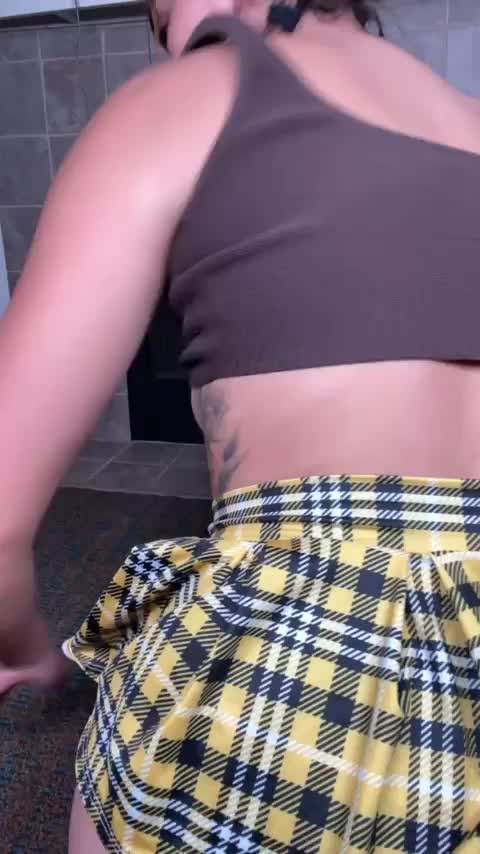 Don’t leave me waiting daddy : video clip