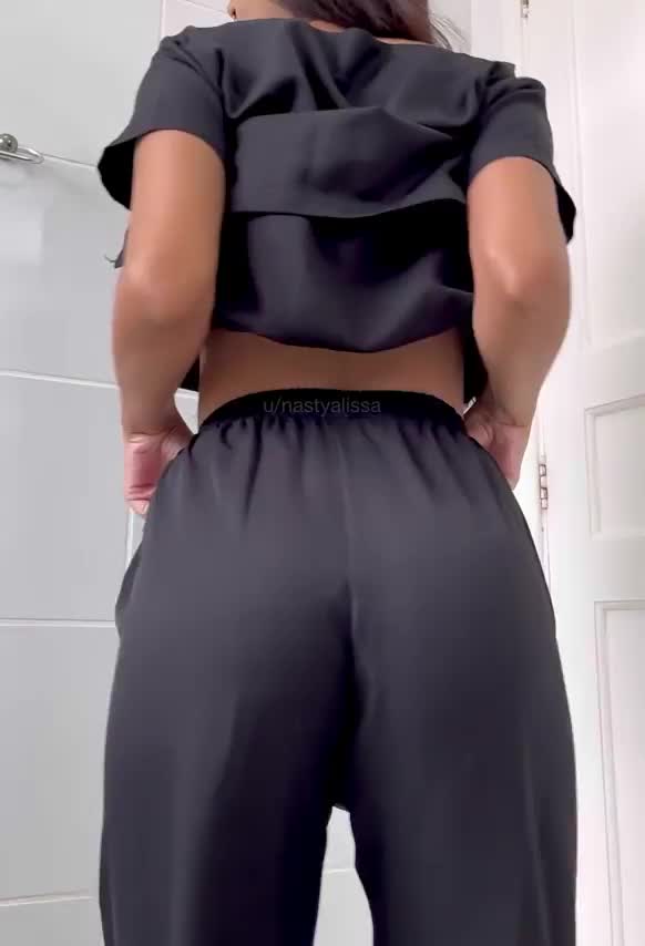 naughty nurse wants her ass fucked at work : video clip