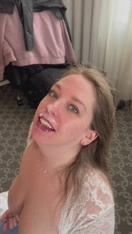 It’s always so much fun when someone other than my husband cums on my face : video clip
