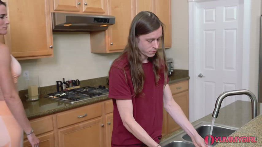 Scene Of The Week: Doing Chores Can Be Fun : video clip