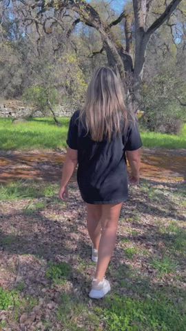 Nature walks with nothing but my shirt on 😊 [gif] : video clip