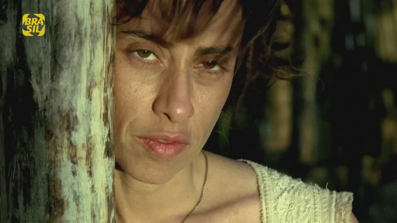 Fernanda Torres - amazingly hot scene in brazilian film 'House of Sand' (2005) - 60fps, AI enhanced : video clip