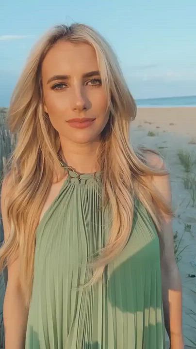 Emma Roberts looking stunning! I want to fuck her so bad right now. : video clip