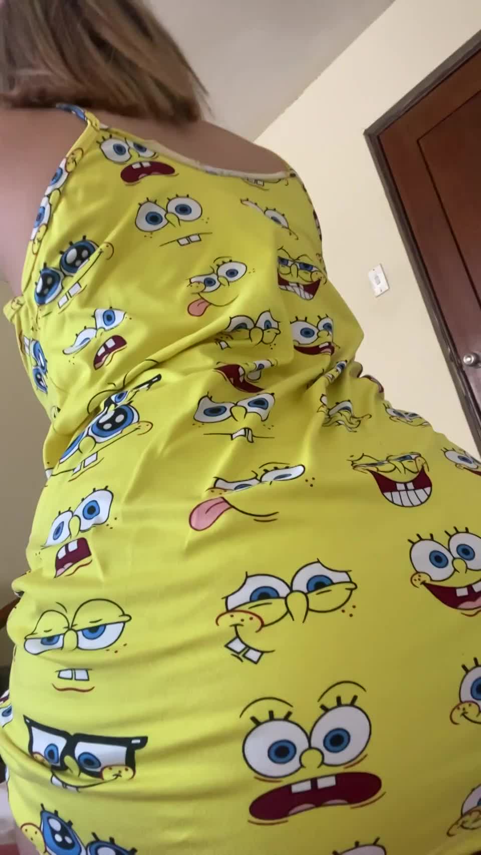After seeing spongebob let's fuck, my asshole asks for cock : video clip