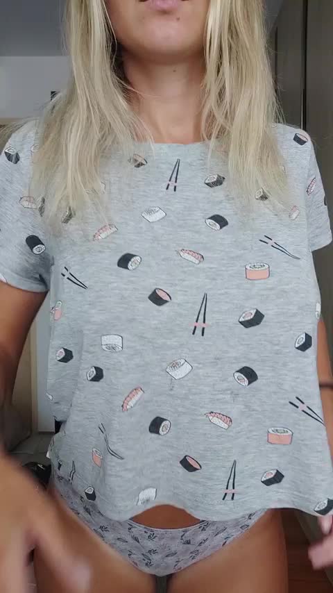 goon to my natural tanned boobies : video clip