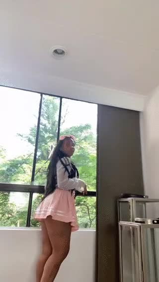 First post here! Please be nice : video clip