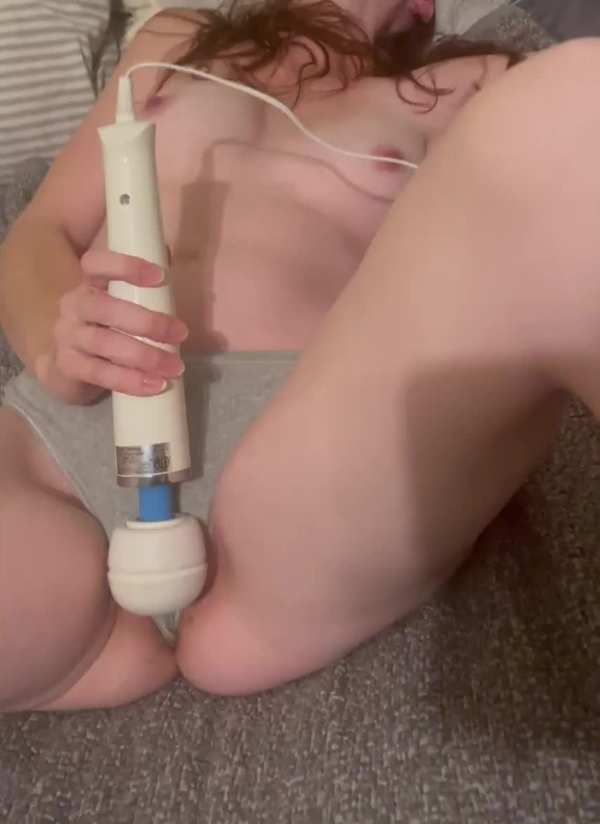 Making my panties wet for you : video clip