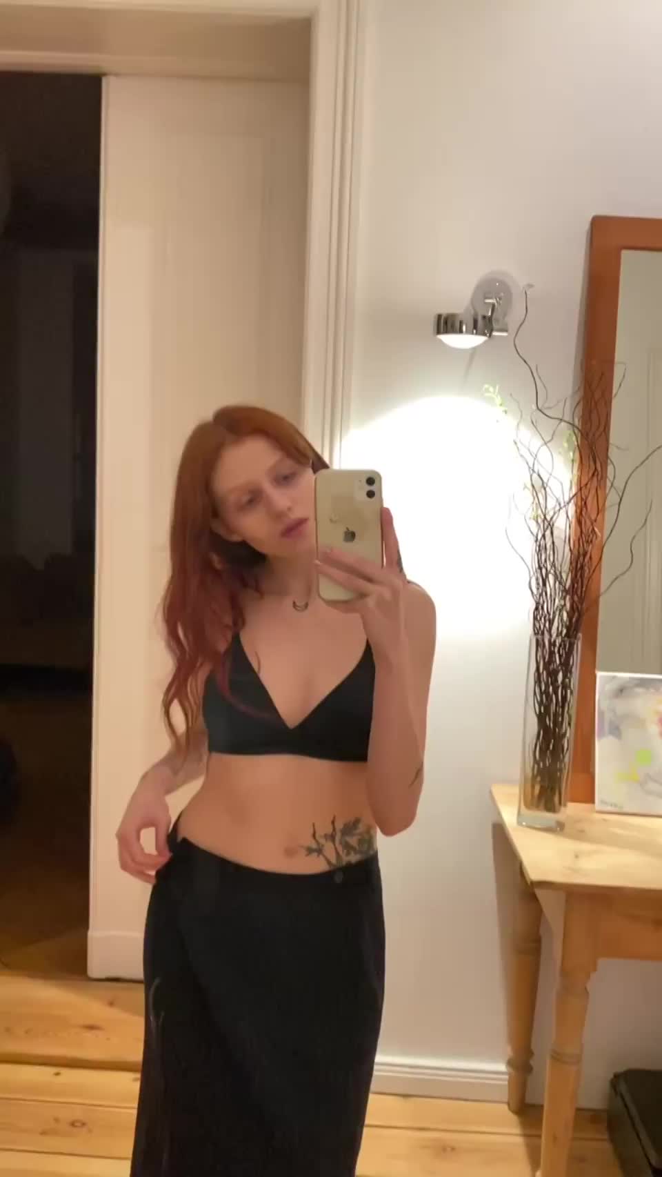 My body was made for being on top! : video clip