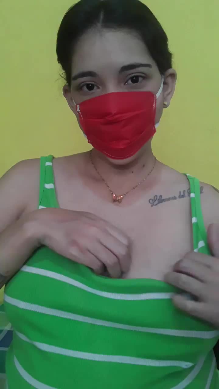 use my tits to cum : video clip