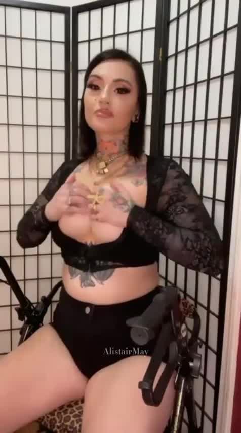 Just cause I’m disabled doesn’t mean I need it gentle : video clip