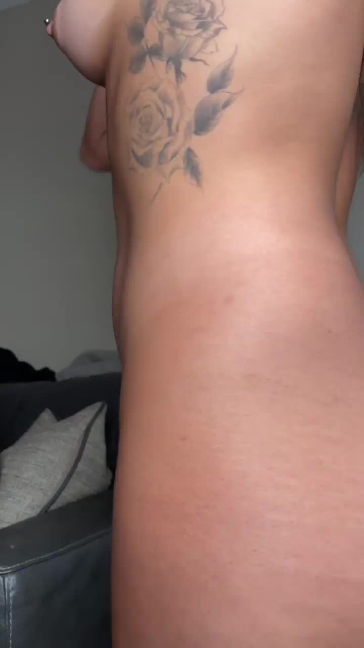 Where are you cumming : video clip