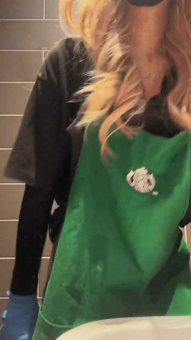 Super busy and hard at work, would my dad be proud? I think yes : video clip