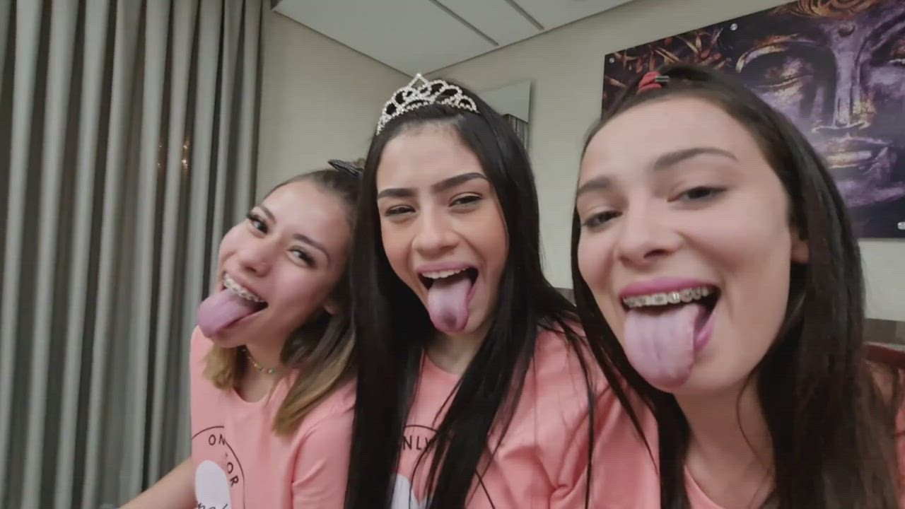 French Kissing Girls Kissing Lesbian Teens Tongue Fetish Porn GIF by ozyman : video clip