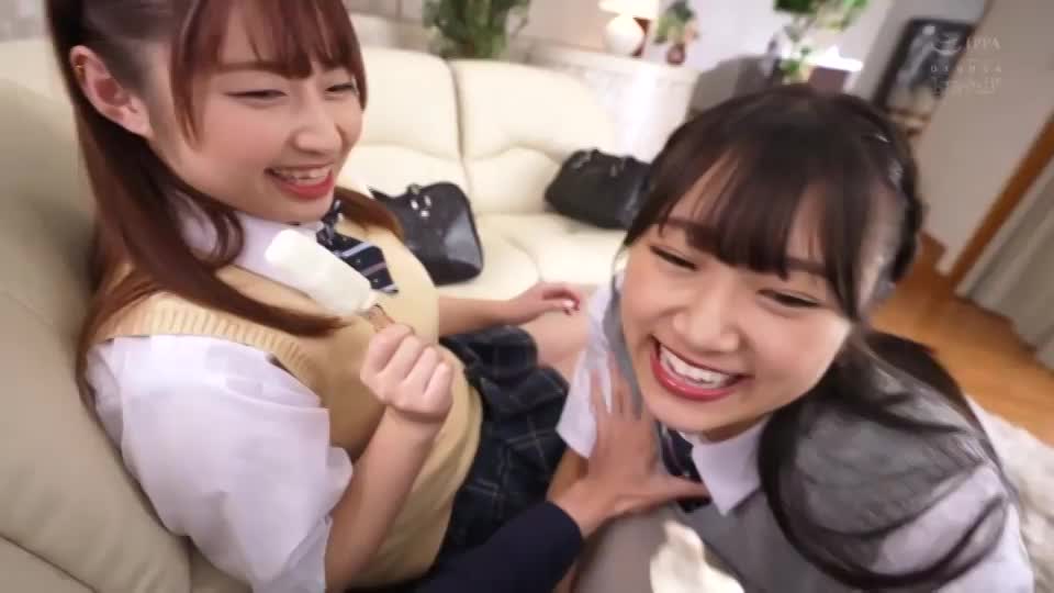 Hana Himesaki & Misono Mizuhara | Stepsister Threesome : video clip