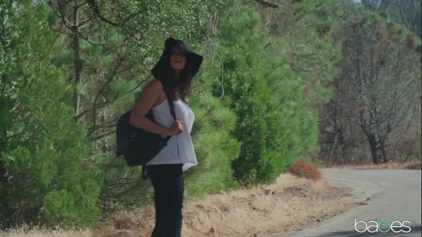 Babes - Ashley Adams - Little Runaway 2 : video clip