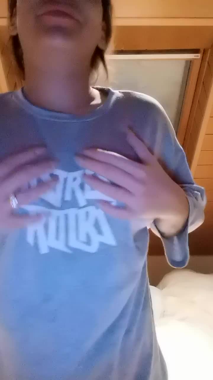 Literally my first boob flash 🙈❤️ Hope you enjoy ❤️ : video clip