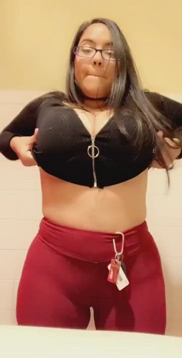 Fat Titty Drop : video clip