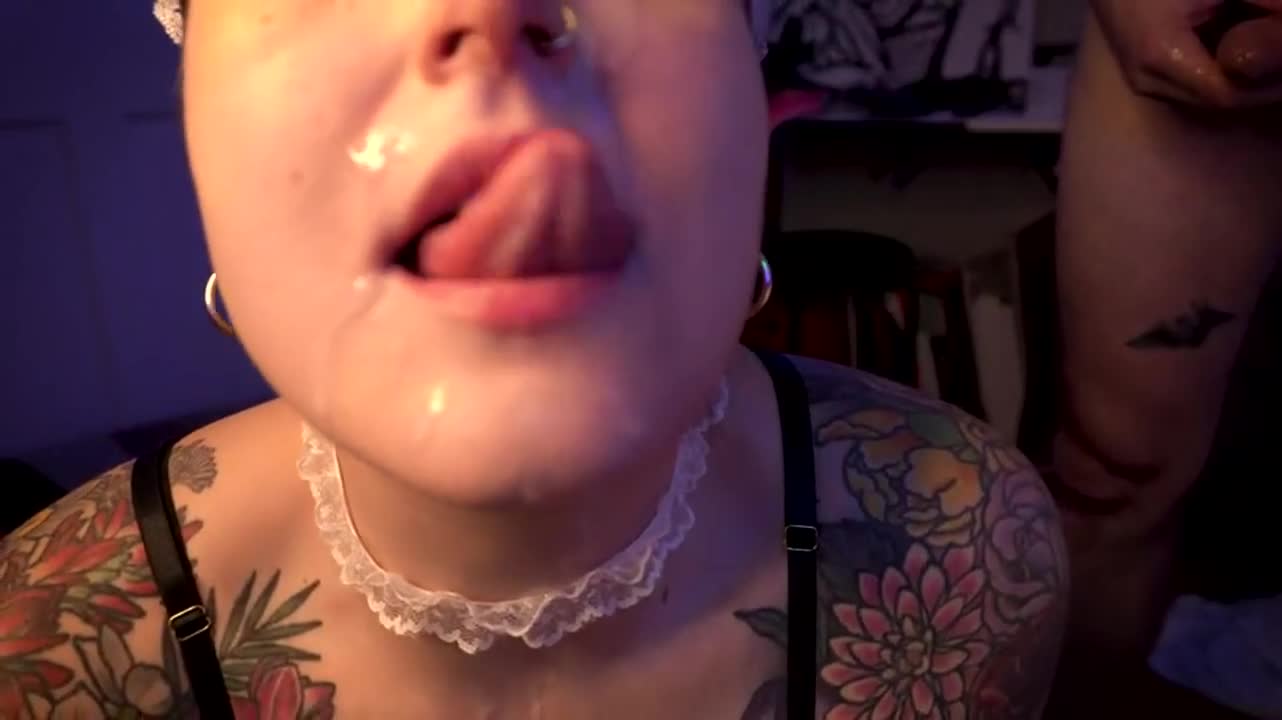 The maid is here to clean up all of your cum with her tongue : video clip