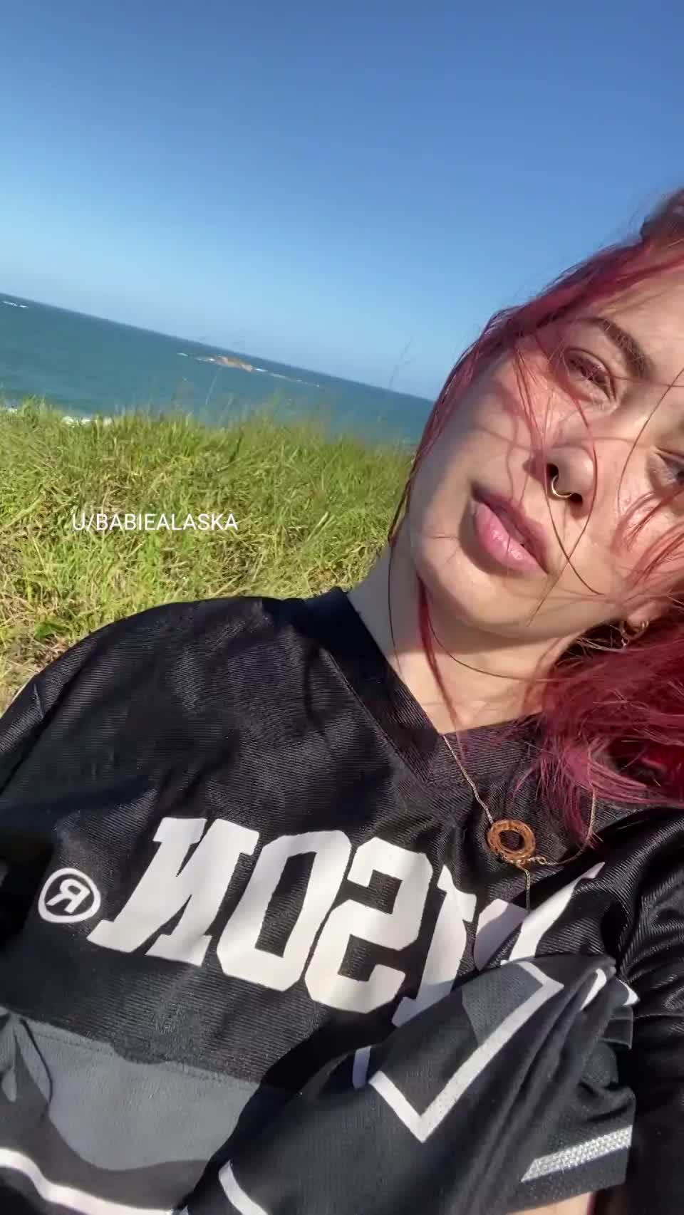 Let's enjoy this view together : video clip
