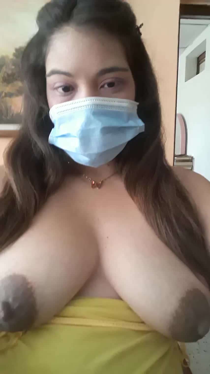My tits need your hands : video clip