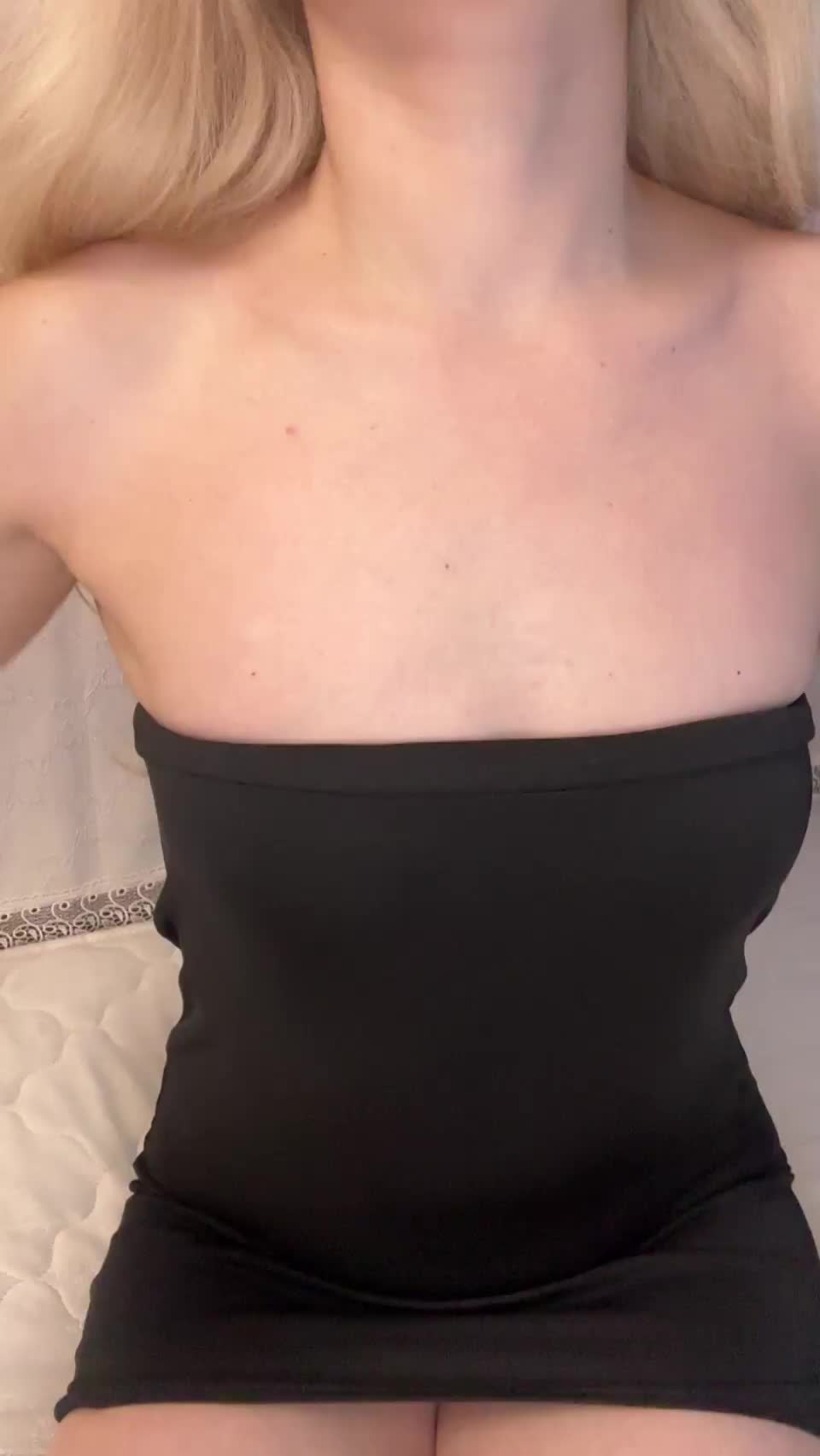 Make my boobs bigger : video clip