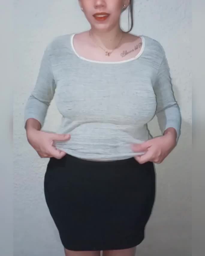 I want a Kiss in my tits : video clip