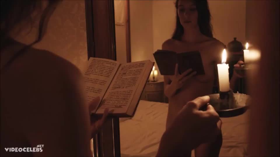 Laura Houvenagel : video clip