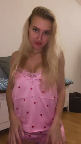 Hope I’m still sexy enough in this nightgown.. my stepdad came in the room after I recorded this, weird situation lol : video clip