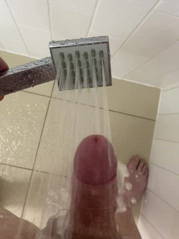 Edging with the shower head gave me a wild hands free orgasm I could hold back. Sound on for moans. : video clip
