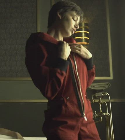 Ursula corbero [money heist] : video clip