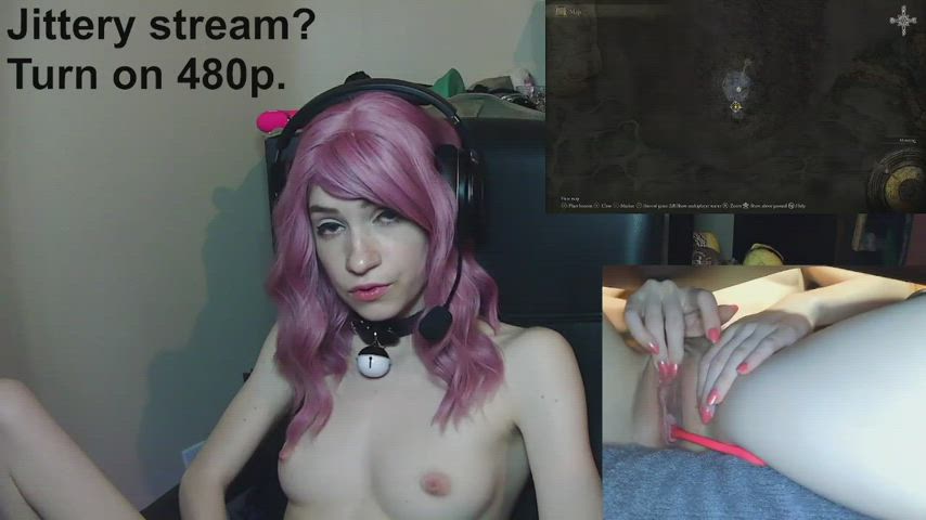 Egamergirl tasting her pussy juice during her stream : video clip