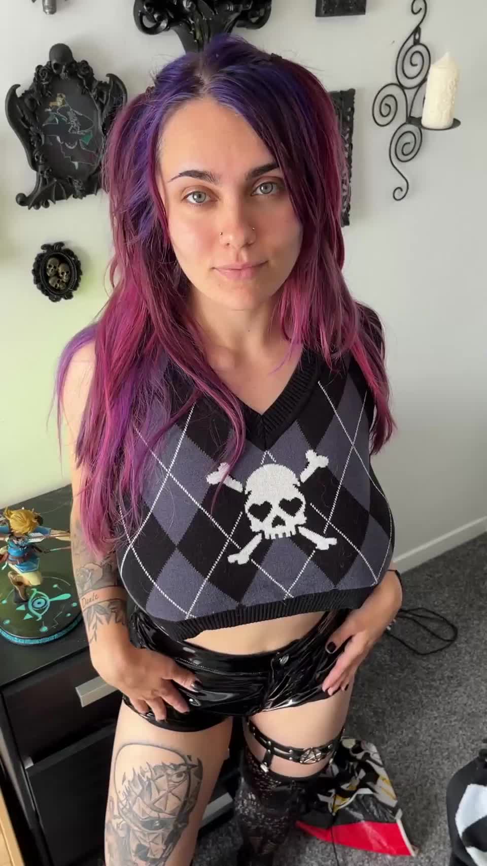 [OC]Do my titties look good today? : video clip