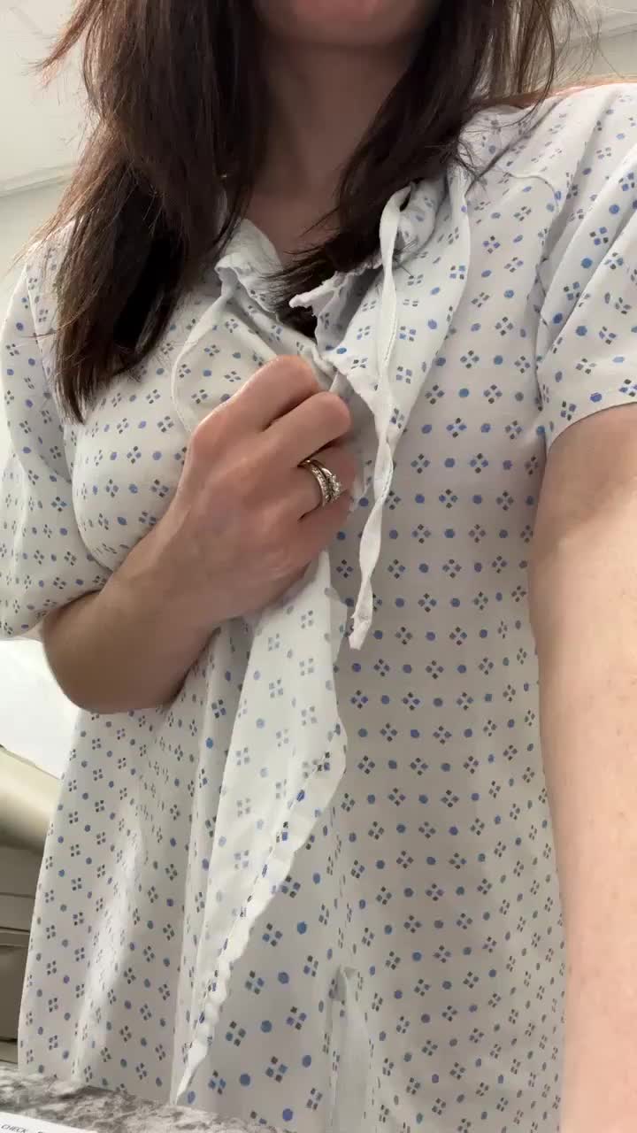 Hopefully this makes my gynecologists cock hard 🤭 : video clip